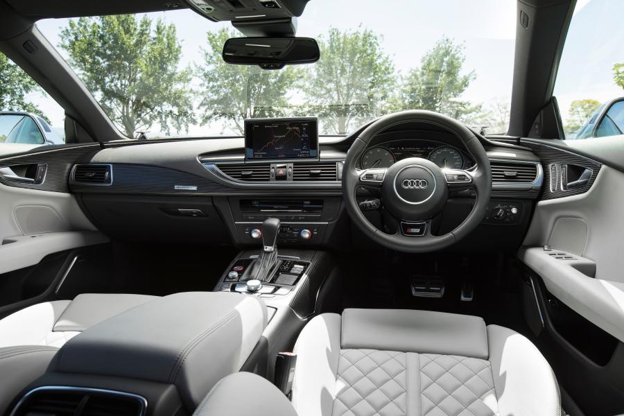 Торпедо Audi S7 Sportback 2015 года  (AU) (фото 13 из 13)